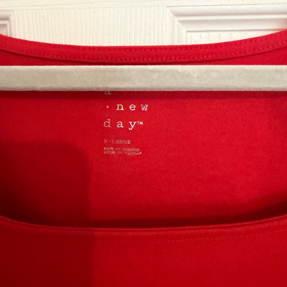 Red Ruffle Sleeve Women’s Top - - Picture 3 of 4